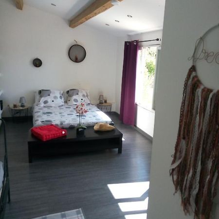 Gite Chez Mamiyo Gallargues Le Montueux Exterior foto